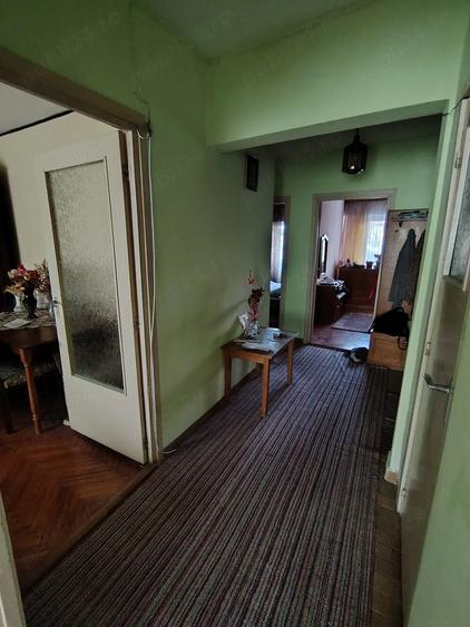 Apartament cu 3 camere decomandat în Nord