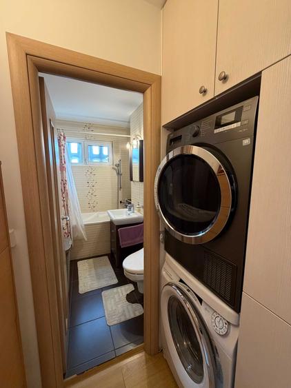 Apartament cu 3 camere semidecomandat în Dosu Bricii