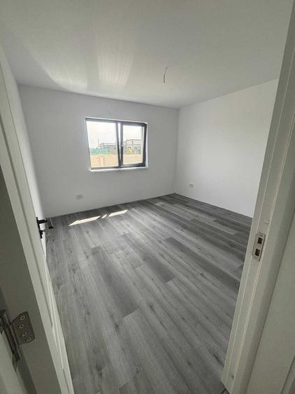 Casă cu 4 camere în Cârcea