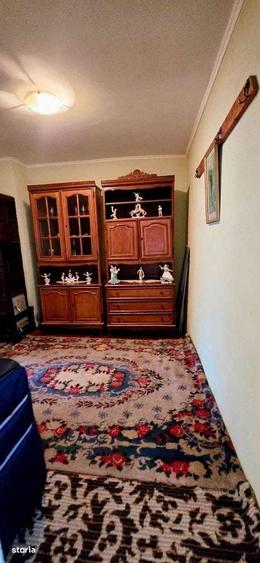 Casă cu 4 camere în Traian