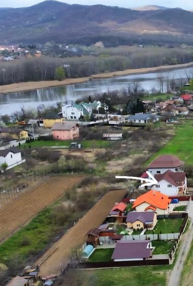 Casă cu 5 camere cu Teren 510 Mp în Bujoreni