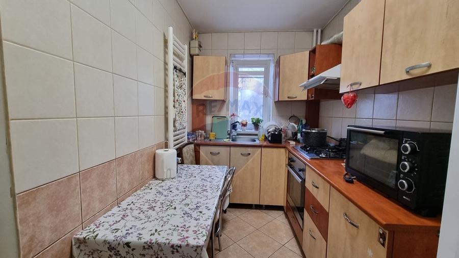Apartament cu 2 camere semidecomandat, mobilat în Timișoara