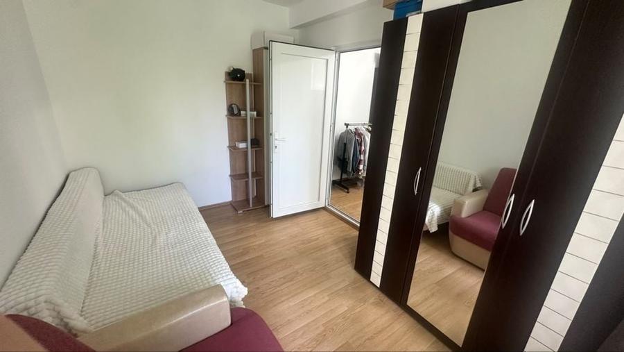 Apartament cu 2 camere semidecomandat în City Park Mall