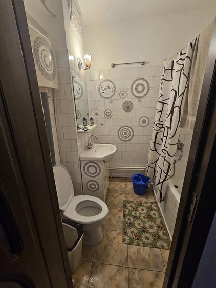 Apartament cu 2 camere decomandat în Piața Unirii