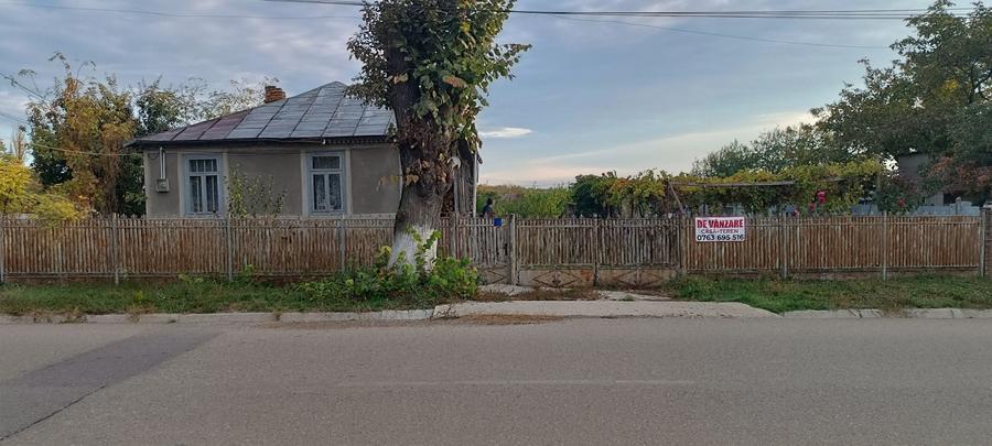 Casă cu 3 camere în Central