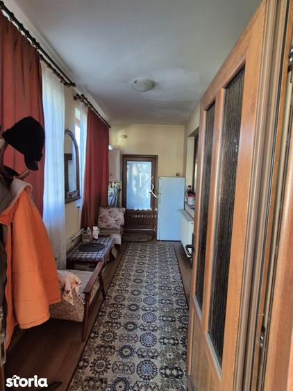Casă cu 2 camere cu Teren 1580 Mp în Florești