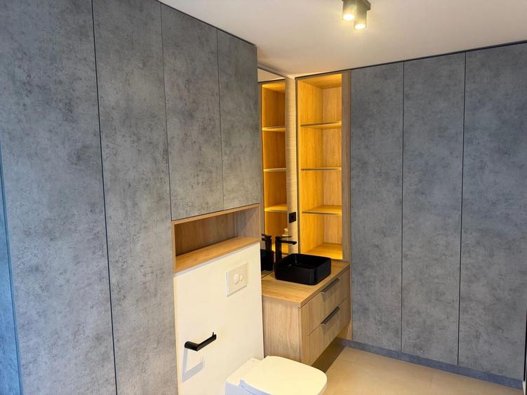 Duplex cu 5 camere cu Canalizare în Dumbrăvița