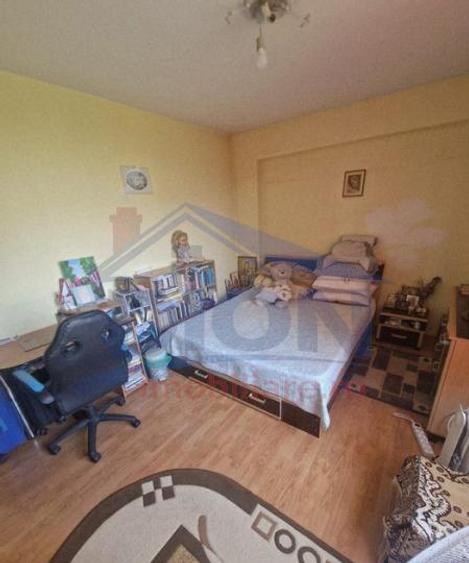 Apartament cu 2 camere semidecomandat în Drumul Taberei