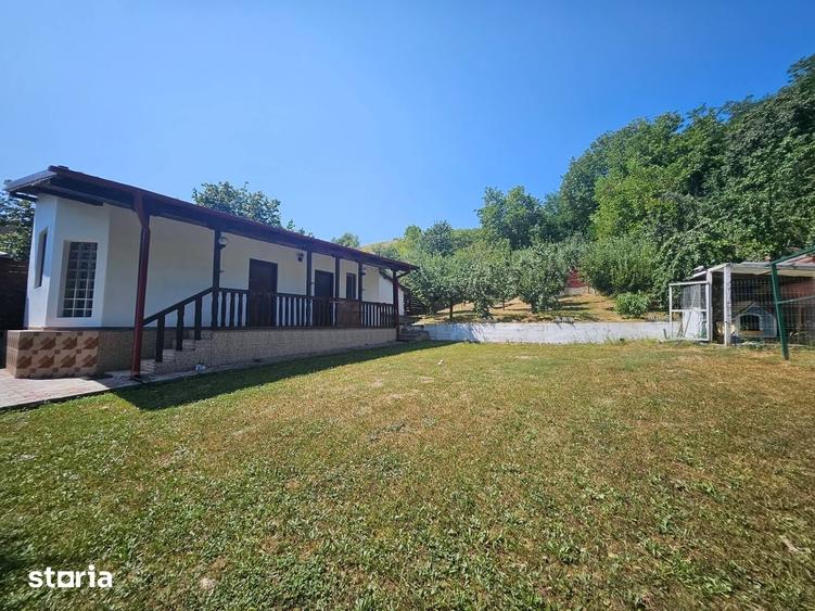 Casă cu 1 camere cu Teren 1697 Mp în Ștefănești