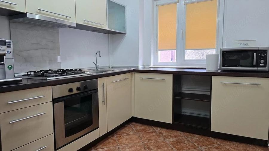 Apartament cu 2 camere decomandat în 22 Decembrie