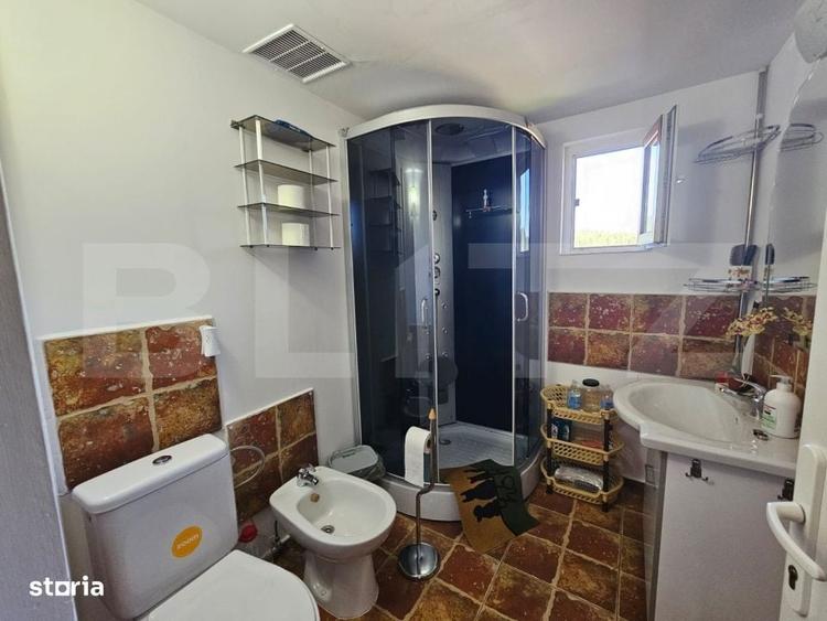 Casă cu 4 camere în Tău
