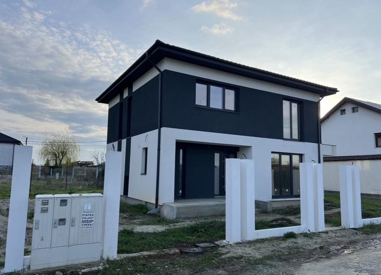 Casă cu 4 camere în Jilava