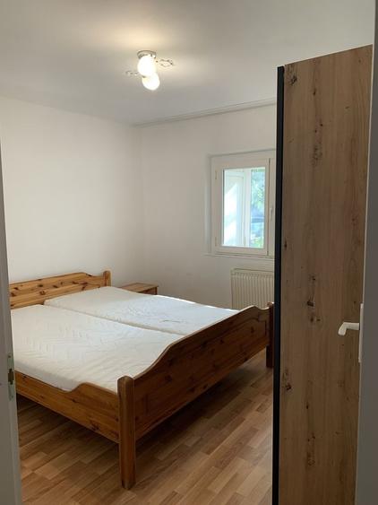 Apartament cu 2 camere decomandat în Lipovei