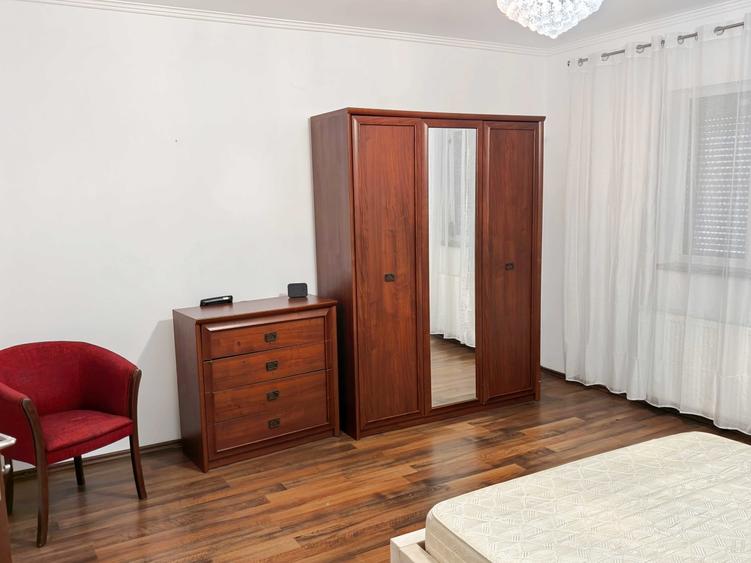 Casă cu 3 camere cu Teren 760 Mp în Grădiște