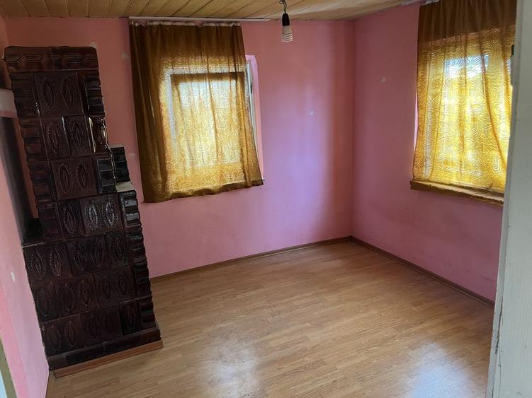 Casă cu 2 camere în Izvoru