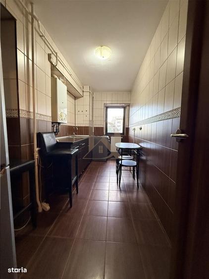 Garsonieră decomandată în Hala Centrală