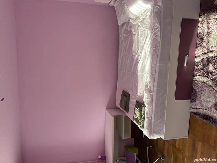 Apartament cu 3 camere semidecomandat în Tipografilor