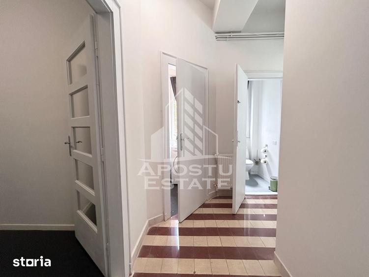 Apartament cu 4 camere în Tipografilor