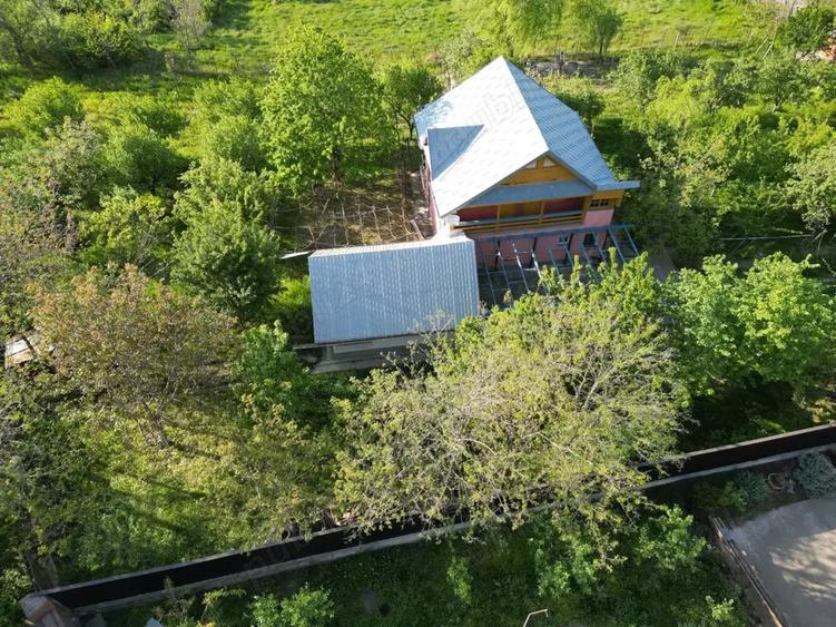Casă cu 3 camere cu Teren 800 Mp în Bucium