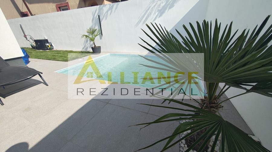 Casă individuală cu 5 camere cu Canalizare în Berceni