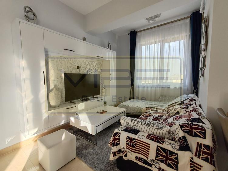 Apartament cu 4 camere semidecomandat, mobilat în Ultracentral