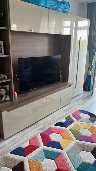Apartament cu 2 camere decomandat în Republicii