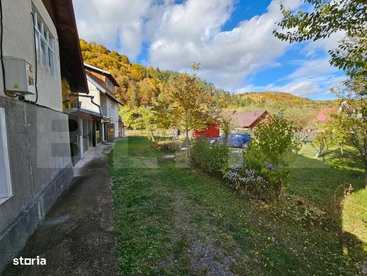 Casă cu 4 camere în Deal