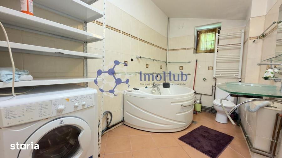 Apartament cu 3 camere semidecomandat în Gară