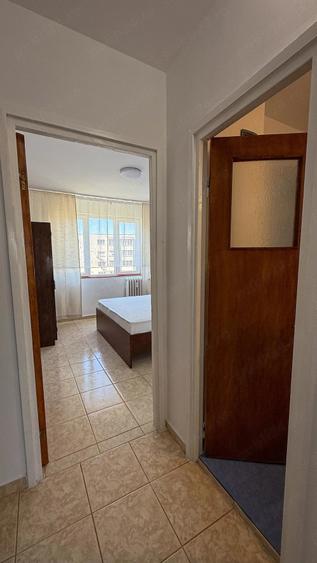 Apartament cu 3 camere decomandat în Dristor