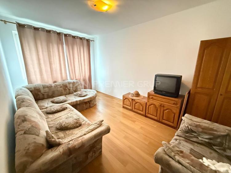 Apartament cu 3 camere în Tătărași