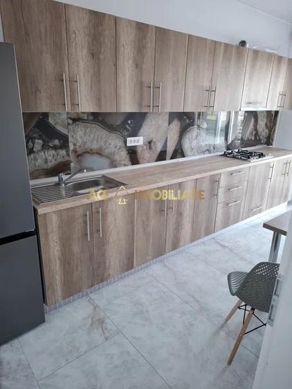 Apartament cu 2 camere decomandat, mobilat în Berceni