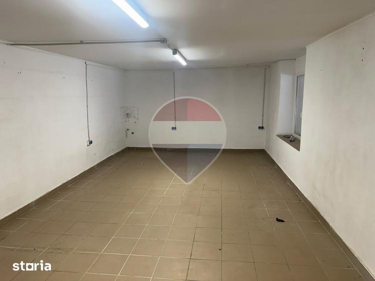 Casă cu 4 camere cu Teren 2442 Mp în Căpâlna