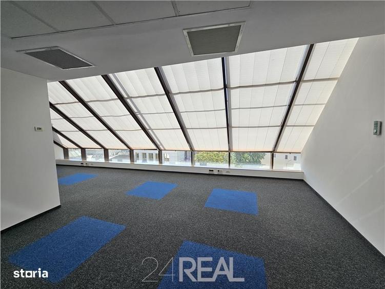 Spațiu comercial, de 821 mp, în Universitate