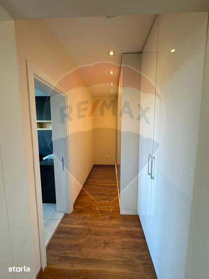 Casă cu 4 camere cu Teren 800 Mp în Central