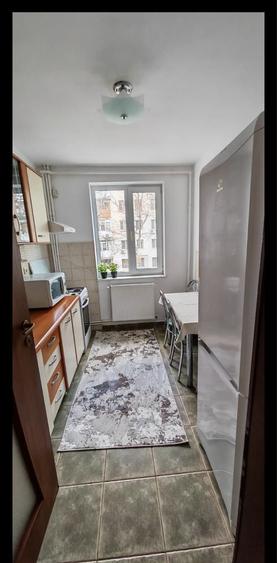 Apartament cu 2 camere semidecomandat în Calea București