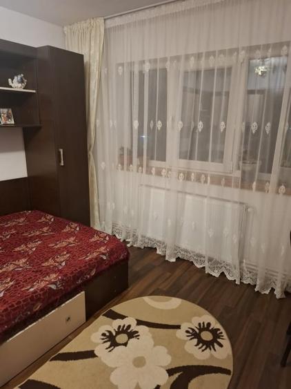 Apartament cu 2 camere decomandat, mobilat în Filiași