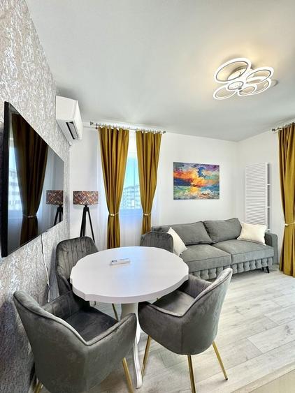 Apartament cu 2 camere decomandat în Central
