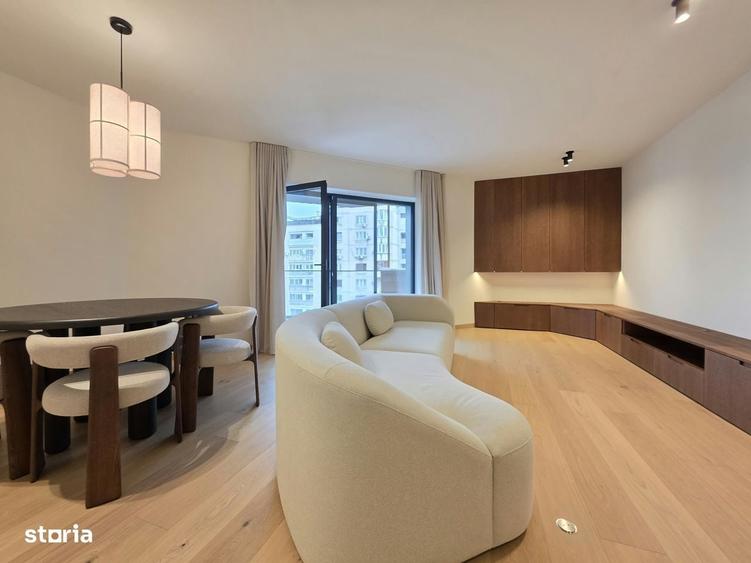 Apartament cu 3 camere în Unirii