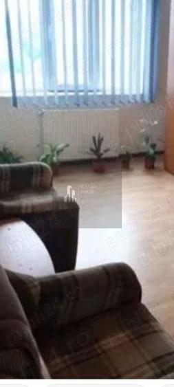 Apartament cu 3 camere decomandat în Apărătorii Patriei