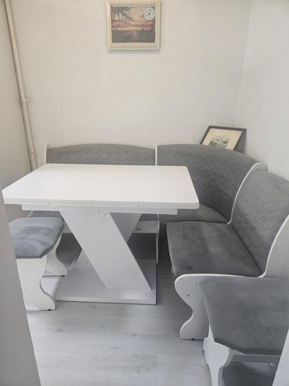 Casă cu 2 camere decomandat în Tineretului