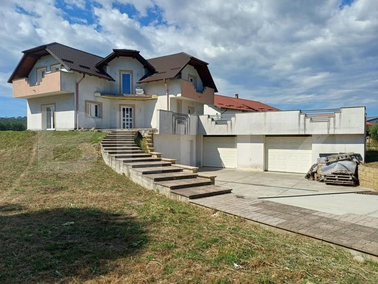 Casă individuală cu 5 camere cu Canalizare în Nord