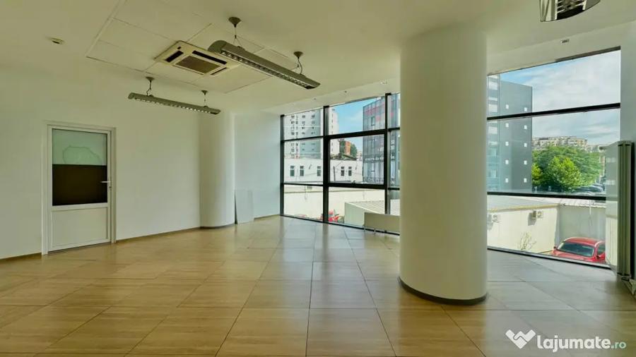 Spațiu comercial, de 33 mp, în Vitan