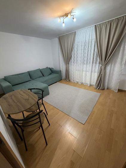 Garsonieră decomandată în Micălaca