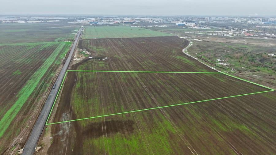 Teren Construcții intravilan de 32500 mp, în Domnești