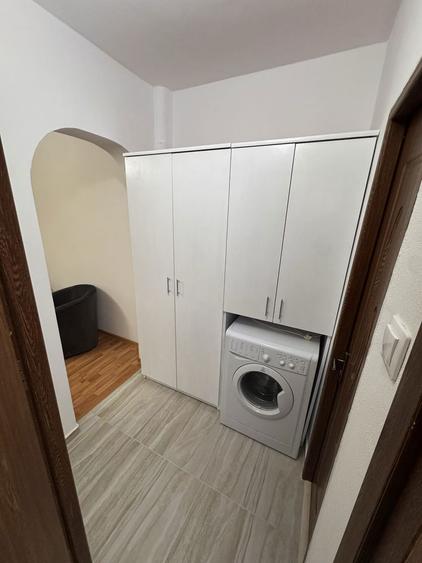 Apartament cu 2 camere semidecomandat în Nicolae Titulescu