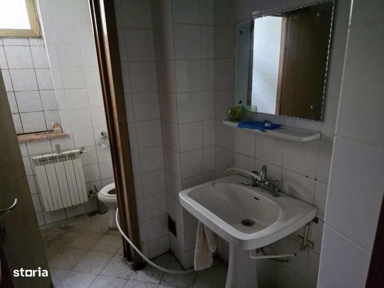 Spațiu comercial, de 35 mp, în Central