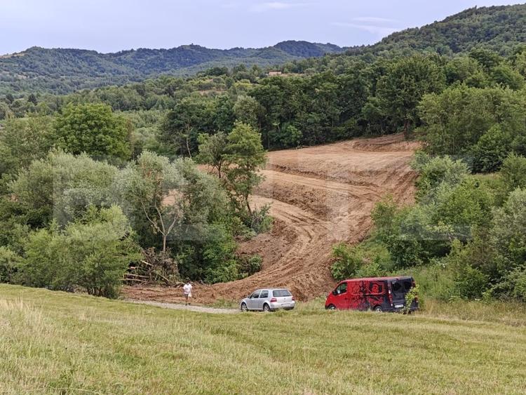 Teren Construcții extravilan de 12050 mp, în Exterior Nord