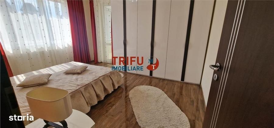 Apartament cu 4 camere decomandat în Cetate
