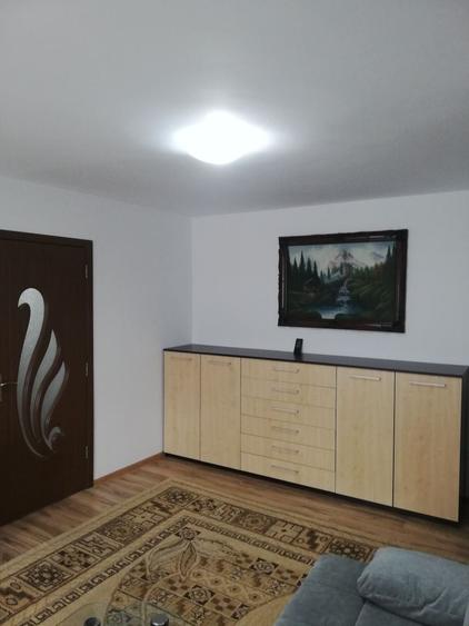 Apartament cu 2 camere semidecomandat în Lipovei