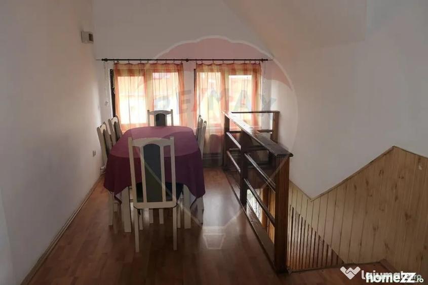 Casă cu 3 camere cu Teren 861 Mp în Central